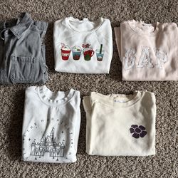 Gigantic lot of girls clothes