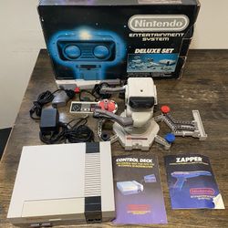 Nintendo Entertainment System NES Deluxe Set Rob the Robot With Original Box SEE THE CONSOLE WORKS AND HAS BEEN TESTED I DO NOT KNOW ABOUT ROB THE ROB