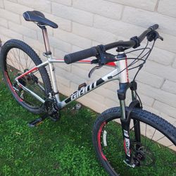 Giant Talon Mountain Bike Nice 