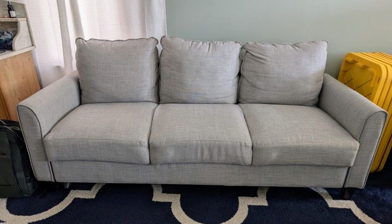 Modern 3-Seater Light Gray Sofa – Excellent Condition