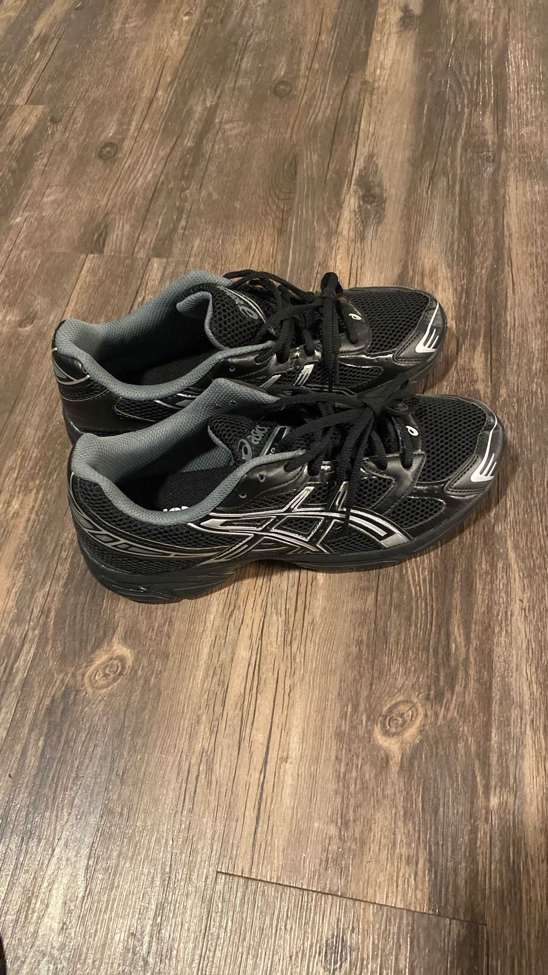 ASICS Black Size 10