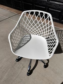 Desk Chair - White & Chrome