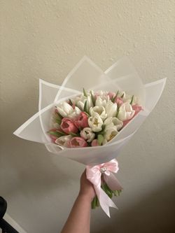 Pink and white tulip bouquet