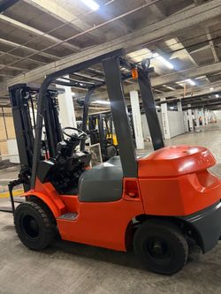 TOYOTA forklift pneumatic tires 5500 lb, 3 stage