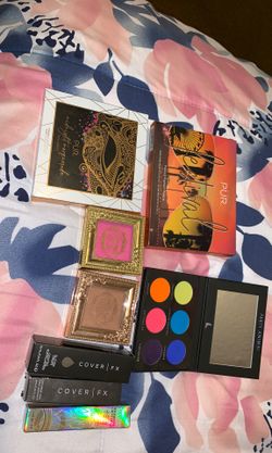 Makeup bundle