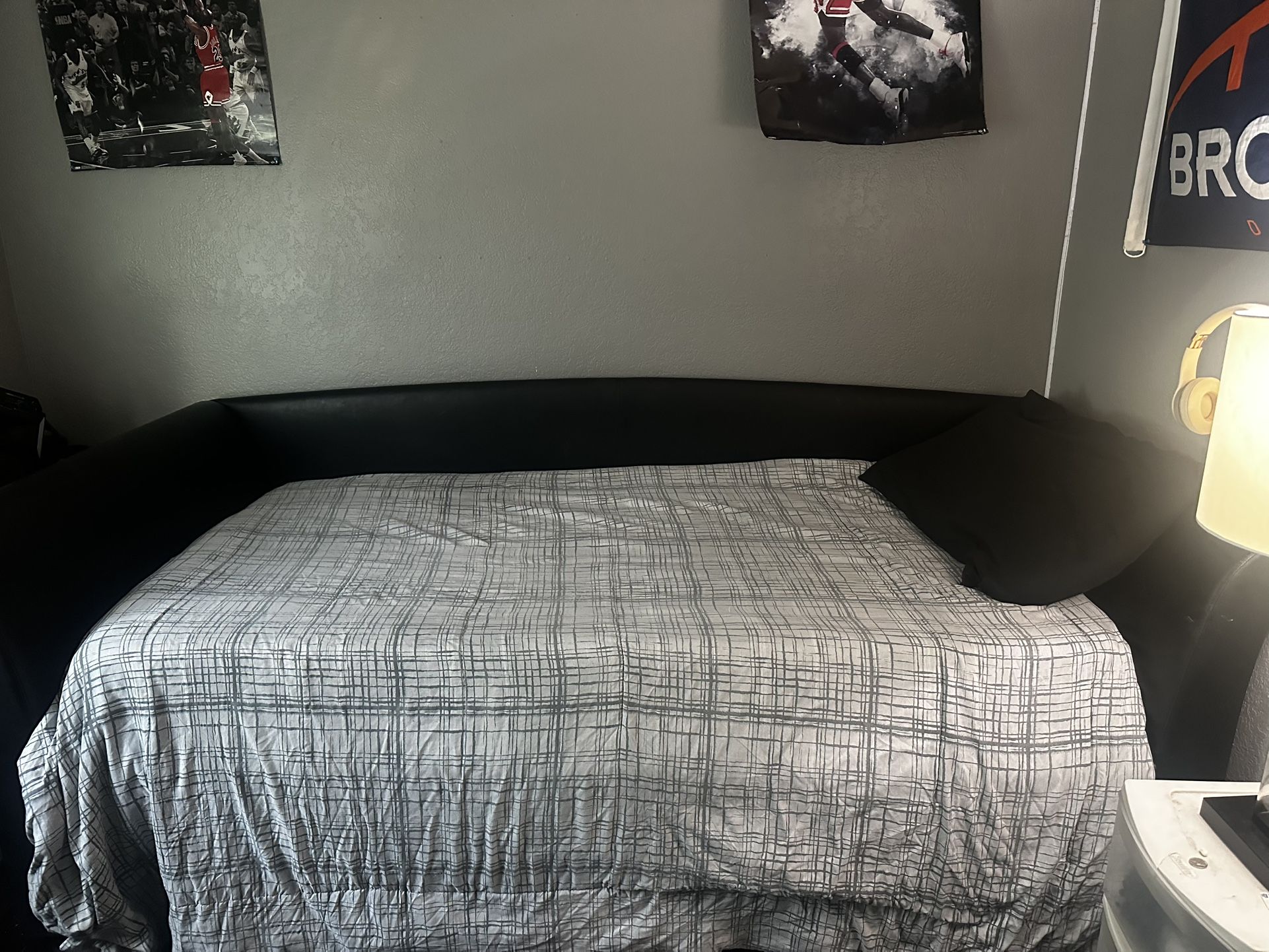 Twin Trundle Bed
