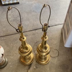Pair of Beautiful Vintage Lamps - Barely Used