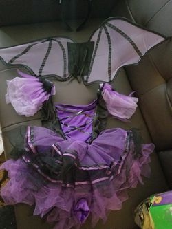 Toddler girl bat
