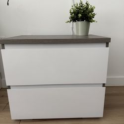 2 nighstand gray . City furniture
