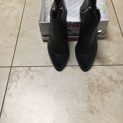 New In Box Black Boots 