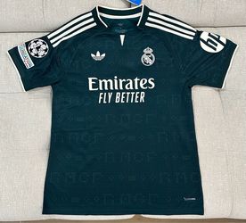 Real Madrid away kit