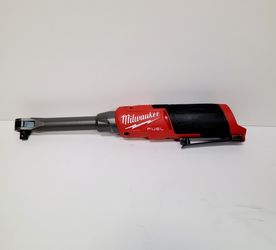 ratchet. Has 35 ft-lbs max torque and 0-450 RPM. Tool length is 14.3 inches and weighs 2 lbs. Great for tight s