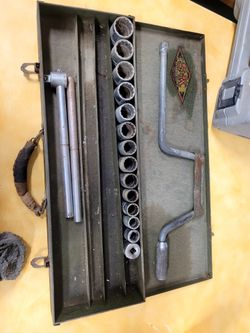 Vintage Socket Wrench Set in Metal Case