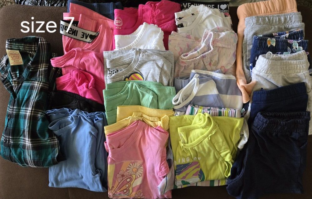 Girls Clothes