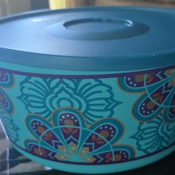 Tupperware Bowl 