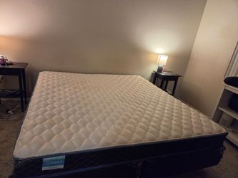 Used King Size Mattress - Sleepy's