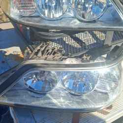 2003 Lincoln Town car Headlights