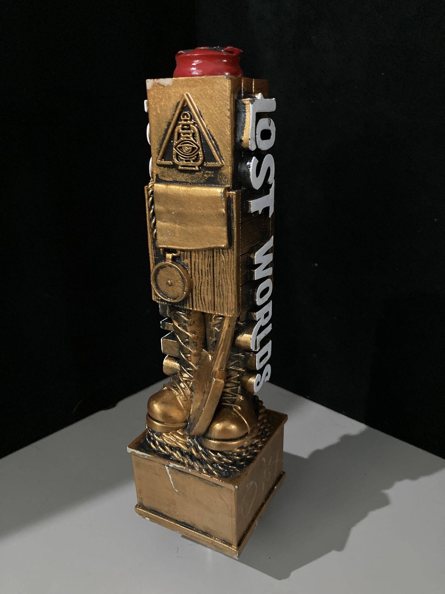 🌟 Rare Lost Worlds Beer Bar Tap Handle