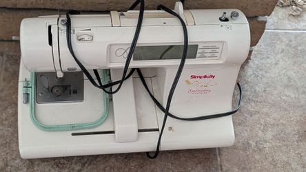 WORKING Simplicity Embroidery System machine.