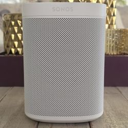 Sonos One Gen 2 Smart WiFi Speaker  - White - Model S18 - In Excellent Condition