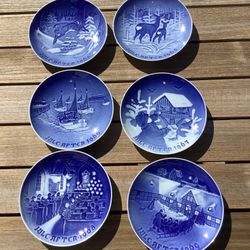 SET OF SIX BING & GRONDAHL PORCELAIN COLLECTORS PLATES  1960’S 