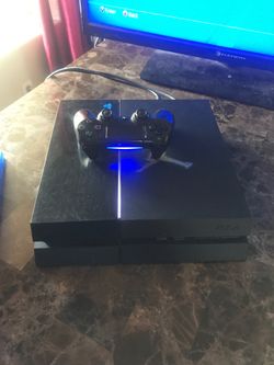 Ps4 with 1 controller, hdmi & power cords. 408.5 GB
