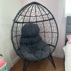 Egg Chair.  Cute Chair