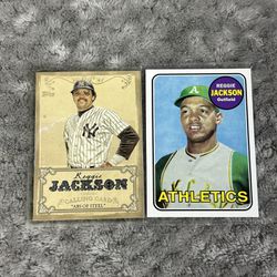 Lot of Reggie Jackson Baseball Cards