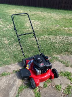 Easy start gas lawnmower