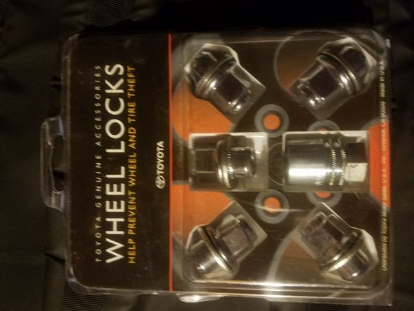 Toyota Rav4 Wheel Lock Key Location