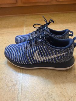 Womens nike size 6