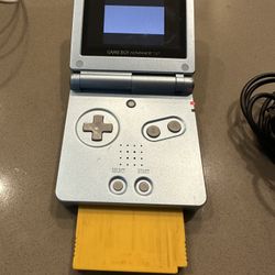 Gameboy Advance SP AGS-101 With Pokemon Yellow