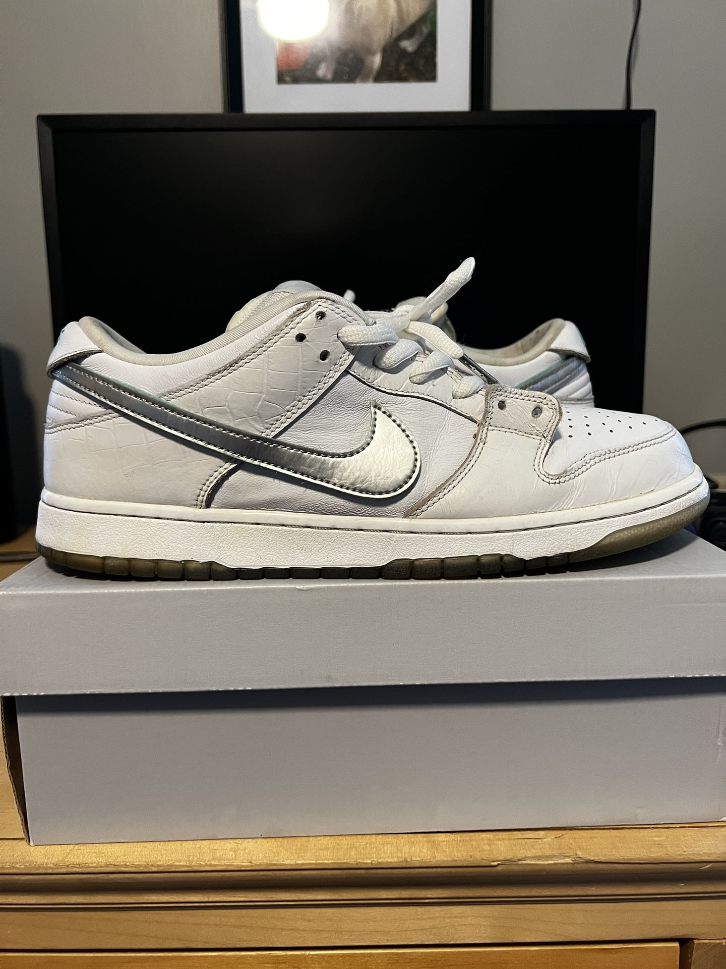 Nike Dunk Low SB Diamond Supply Co White Diamond for Sale in Providence RI OfferUp