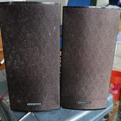 Onkyo Speakers About 12"