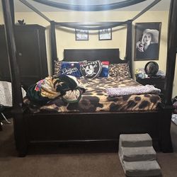 King Size Bedroom Set (real wood ) 