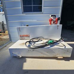 Liquid Transfer Tank with Transfer Pump