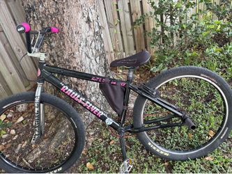 SE bike read description