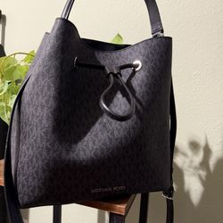 Michael Kors Suri Large Drawstring Bucket Shoulder Bag 