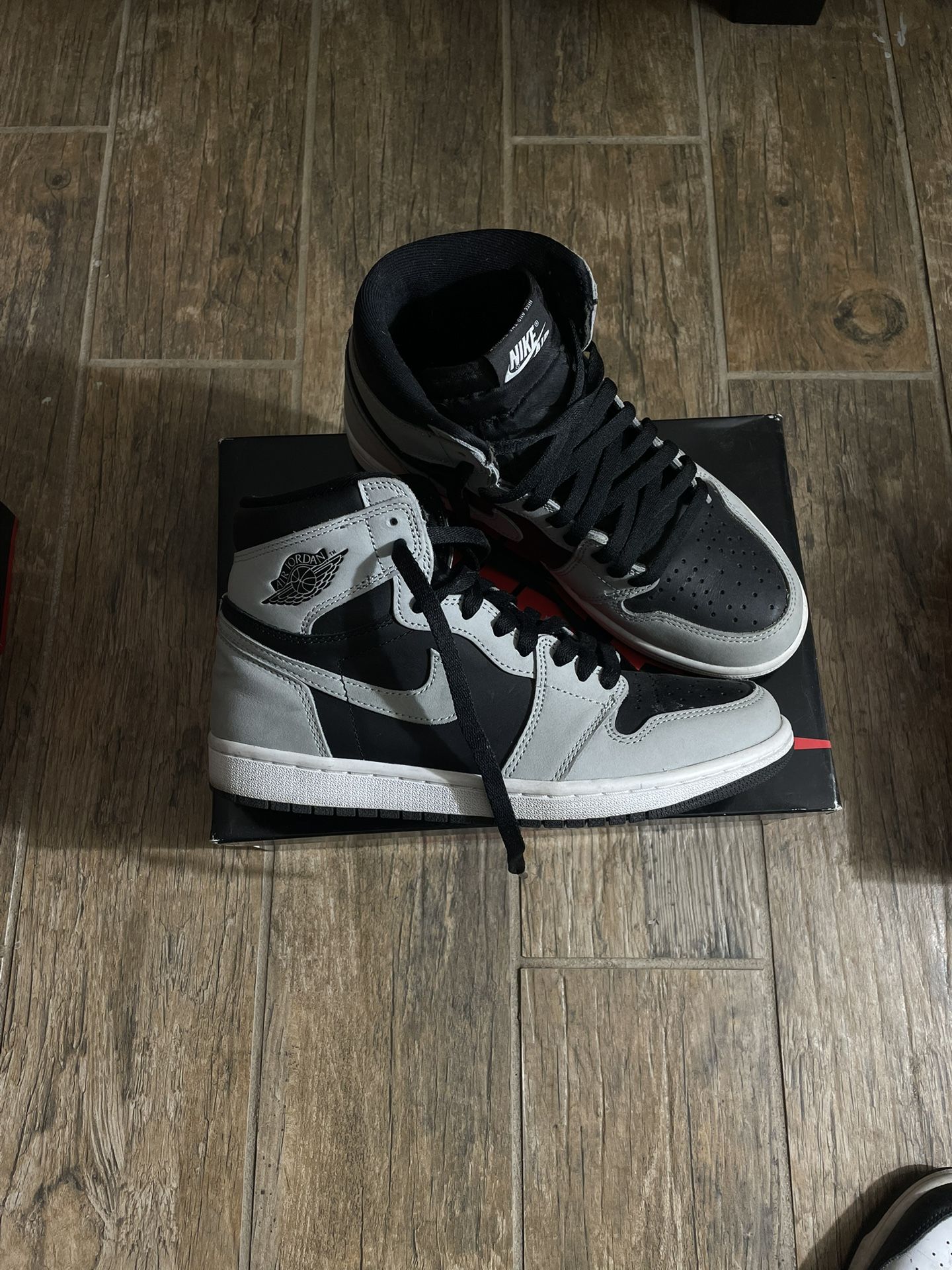 Air Jordan 1 Retro High OG 'Shadow 2.0'