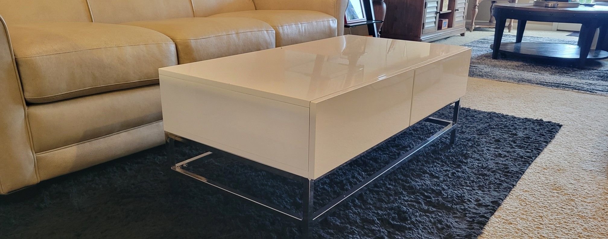 Gorgeous white lacquer with chrome base, modern coffee table.