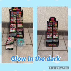 Nice cube glow in the dark nee doh