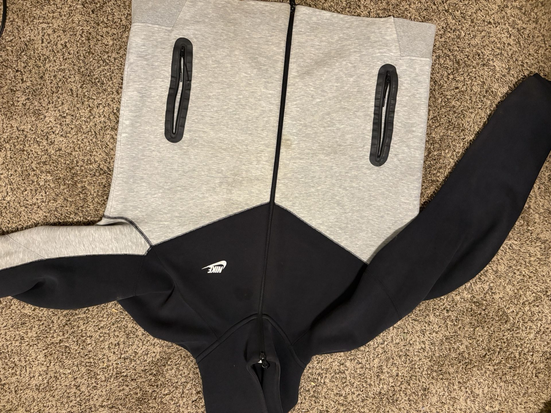Nike Tech