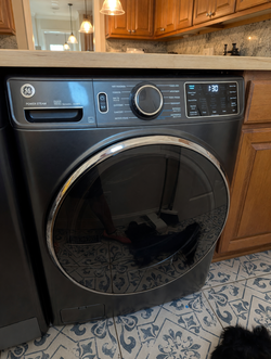 2024 GE GFD65ESPV0DS 7.8 cu ft Smart Electric Dryer – Fair Condition - Canton, GA