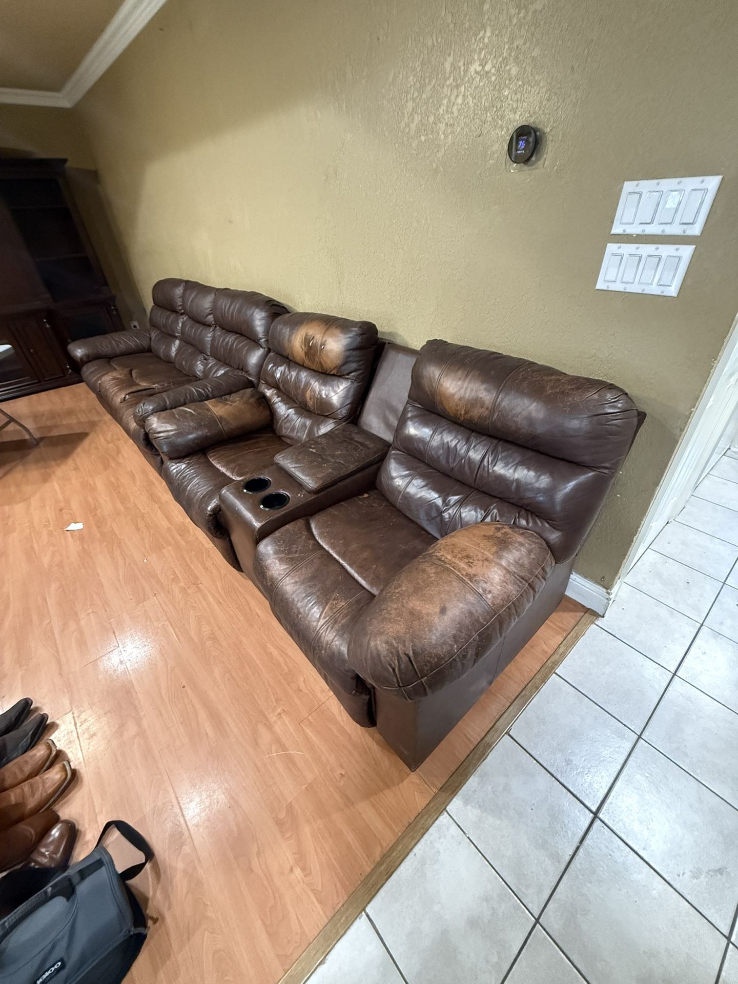 Reclinable Couch Set