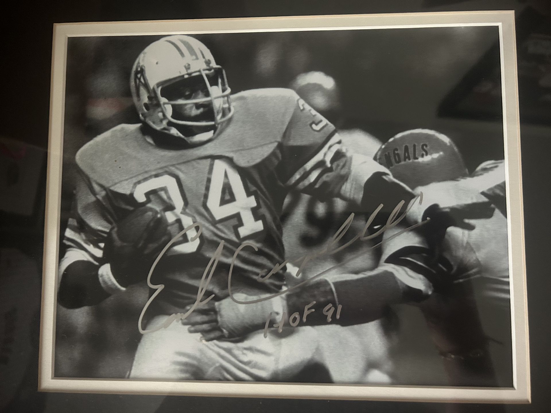 Earl Campbell 14 of 91 Houston Oilers signed photo framed