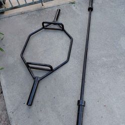 Olympic barbell and hex barbell