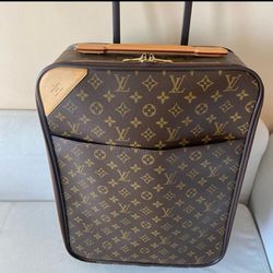 Lv Louis Vuitton Suitcase