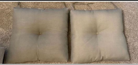 Gray patio cushions set