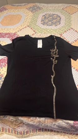 Women’s t-shirt