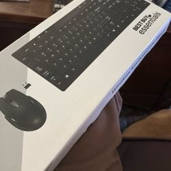 New Wireless Keyboard And Mouse 